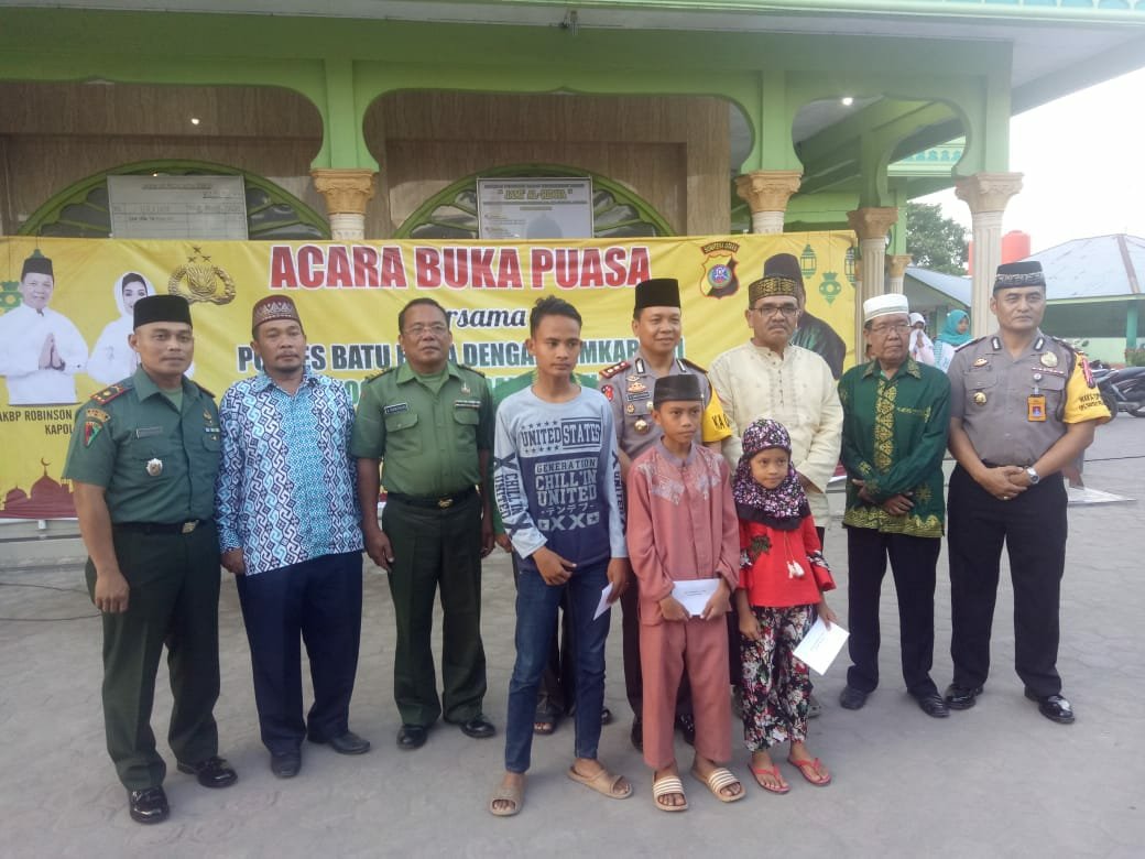 Kapolres Batubara Santuni Anak Yatim