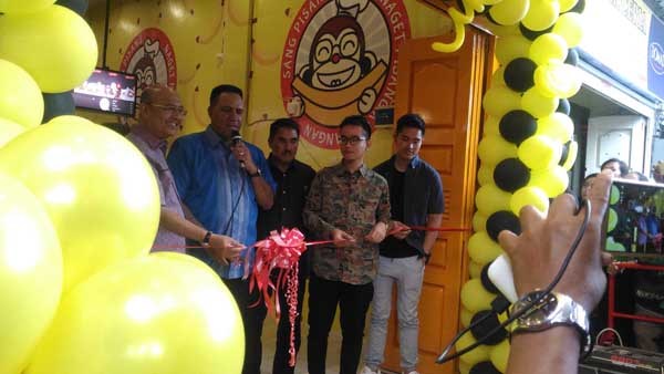 Gibran, Kaesang dan Bobby  Buka 3In1 Fighting Spektakuliner Di Medan