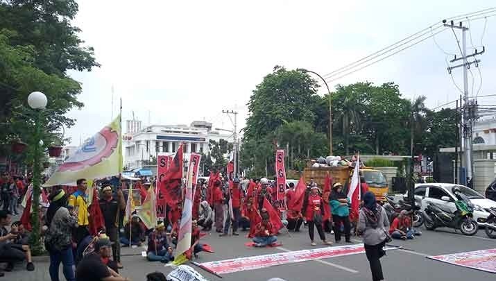 Besok, Demo Buruh Berlanjut, Kantor Gubsu dan DPRDSU Jadi Target Aksi