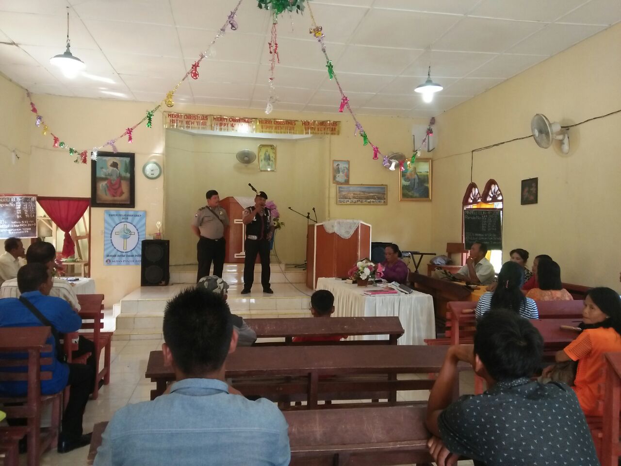 Polsek Kutalimbaru Tingkatkan Pengamanan Gereja