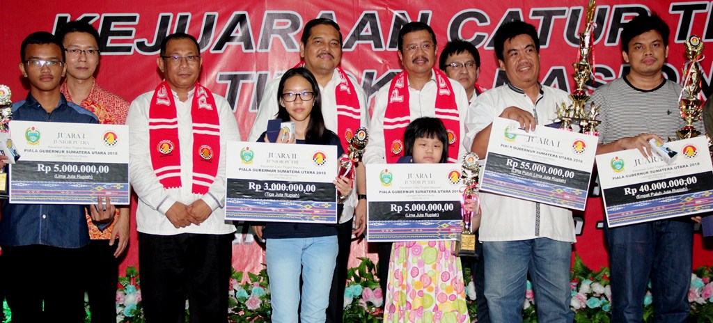 Wali Kota Medan Dampingi Gubsu Tutup Kejuaraan Catur Tingkat Nasional