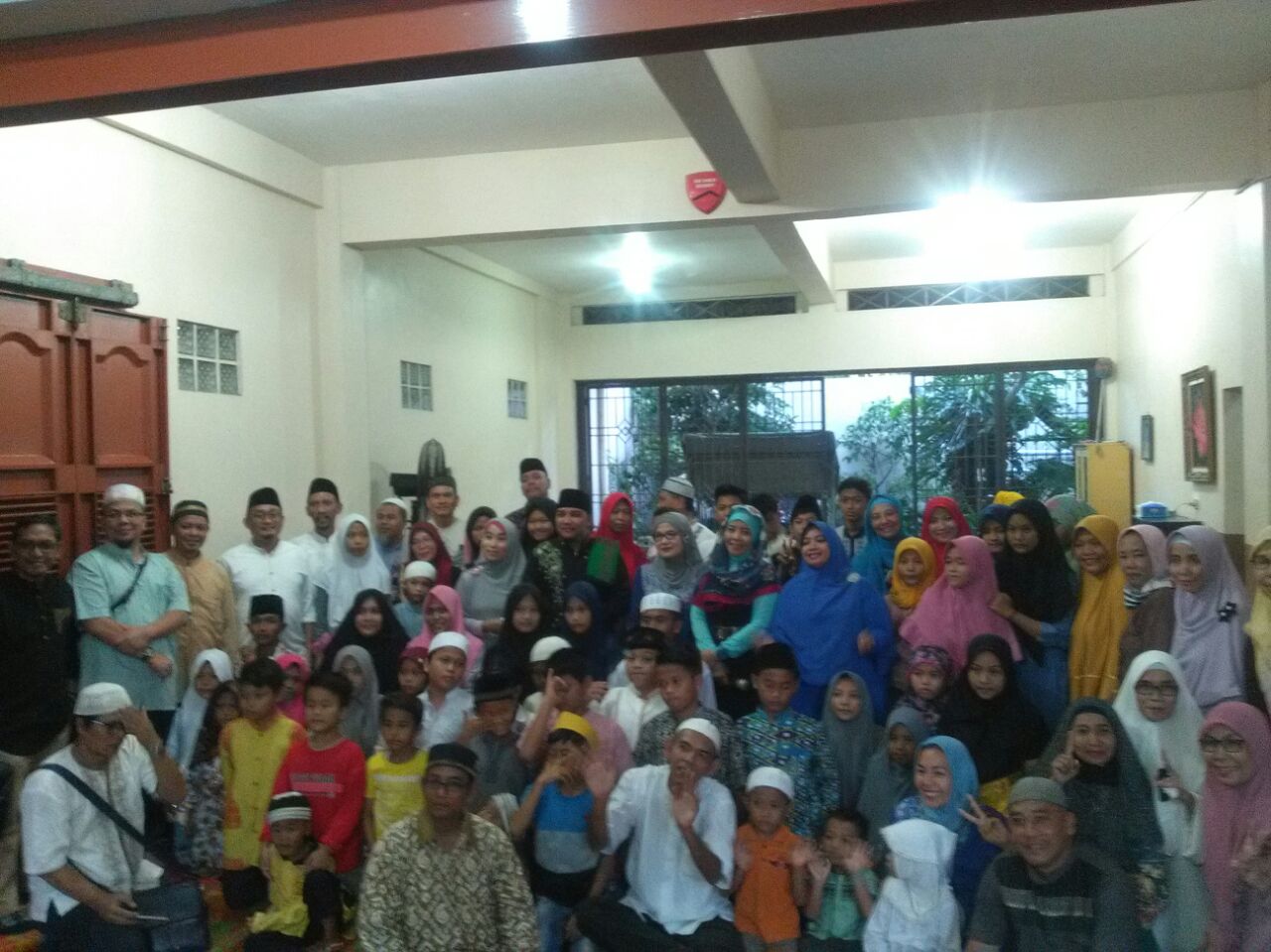 Alumni SMAN 3 Angkatan 88 Buka Puasa Bersama Sekaligus Berbagi Kasih Bersama Anak Yatim