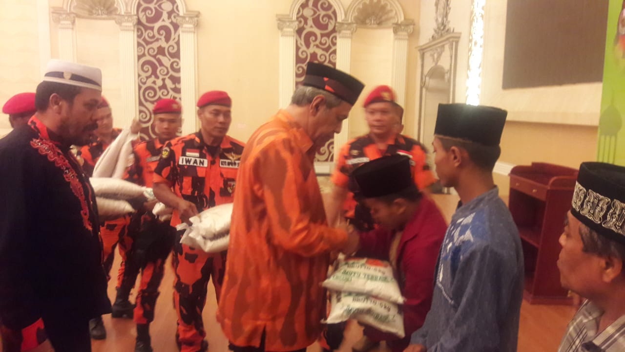 MPW PP Sumut Beri Beras Kepada 10 Ribu Warga Sumut. Kodrat: Sukseskan Pilgubsu untuk Sumut Bermartabat