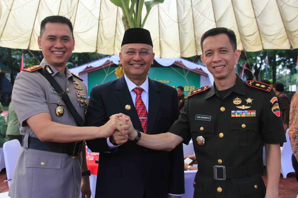 Sertijab Danrem 023/KS Kol Inf Mohammad Fadja dan Dandim 0201/BS Letkol Inf Yuda Rismansyah