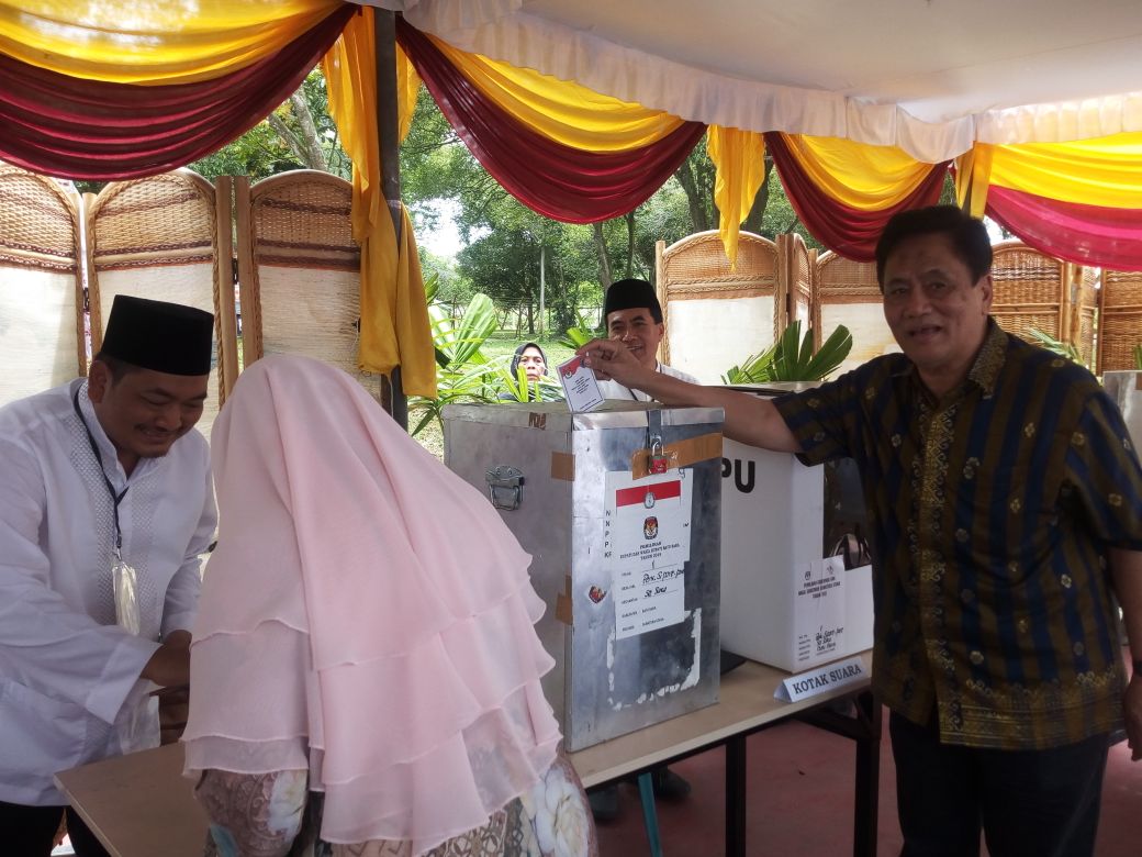 Tak Tertera di DPT, Calon Bupati Batubara Harry Nugroho Gunakan KTP Saat Mencoblos