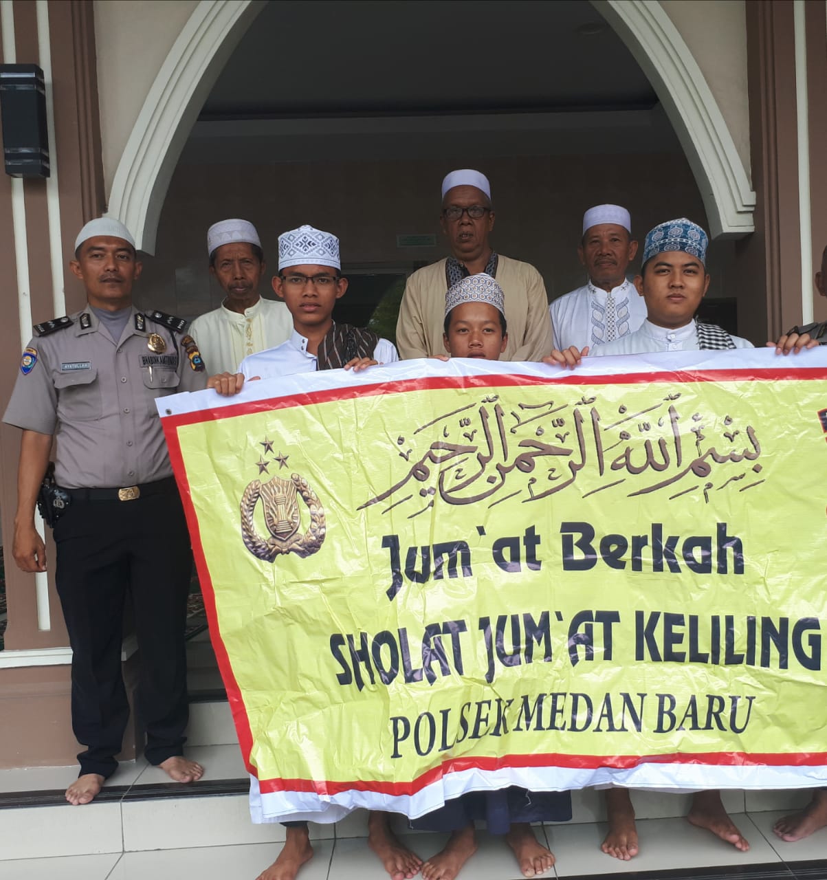 Jumat Barokah di Bulan Ramadhan, Polsek Medan Baru Sholat Jumat di Masjid Al Hasanah