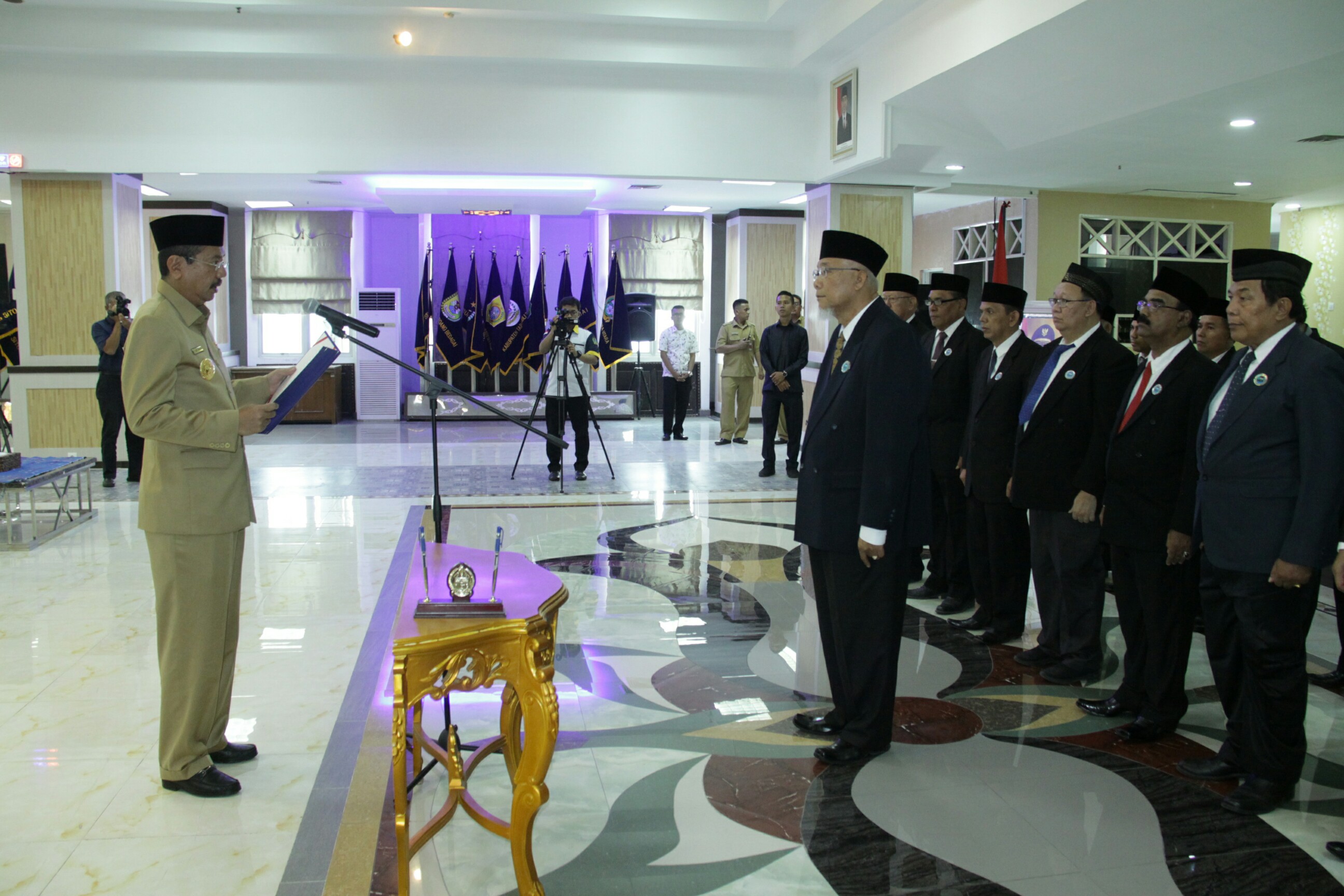 Gubsu Erry Kukuhkan Pengurus FKUB Sumut