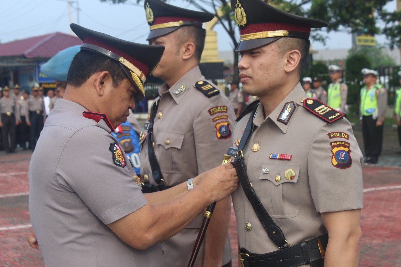 Kapolres Belawan Sertijab Jabatan Kasat Reskrim dan Korps Raport Kenaikan Pangkat