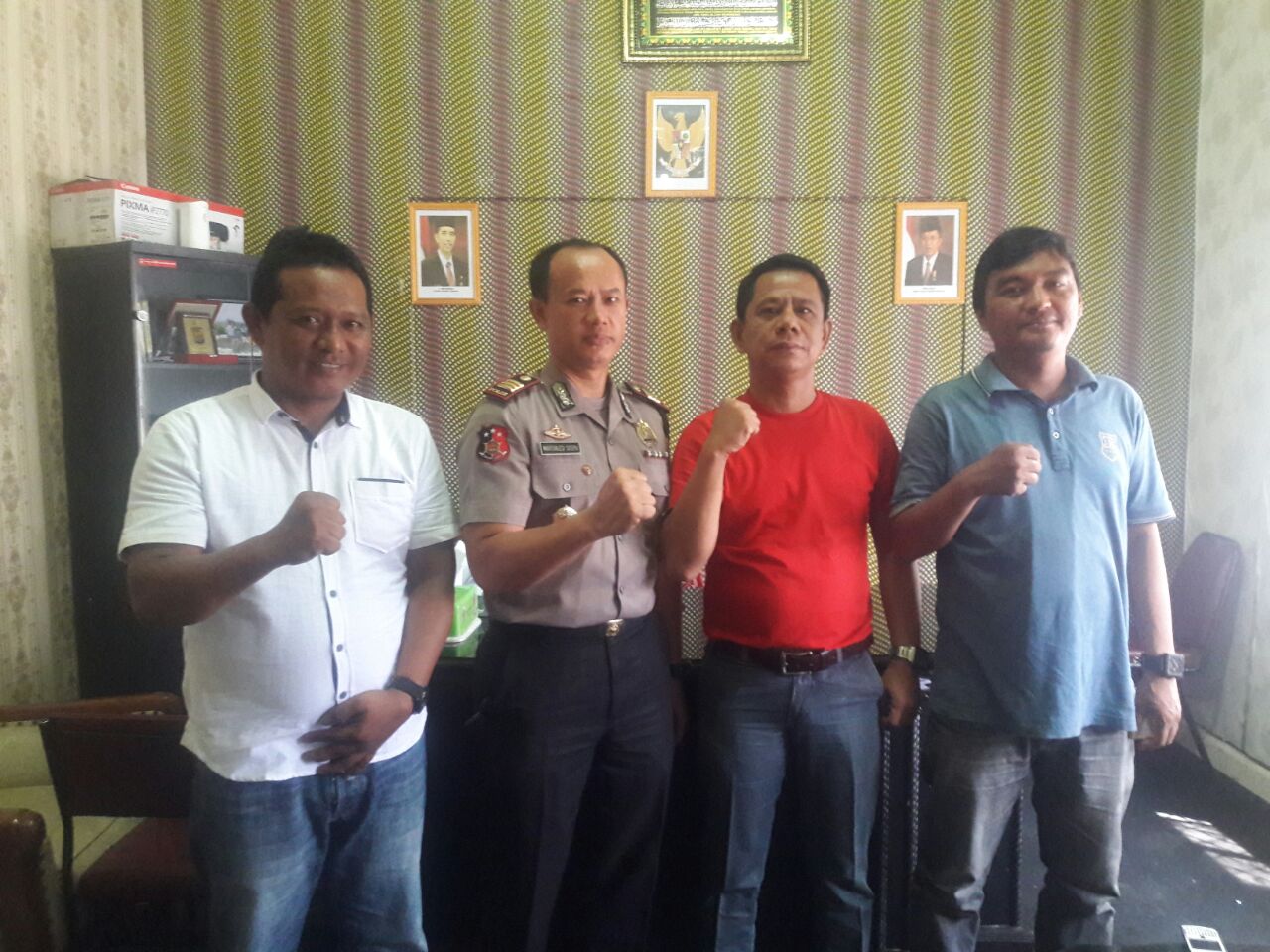 Kapolsek Kutalimbaru Silaturahim ke Kantor Pewarta