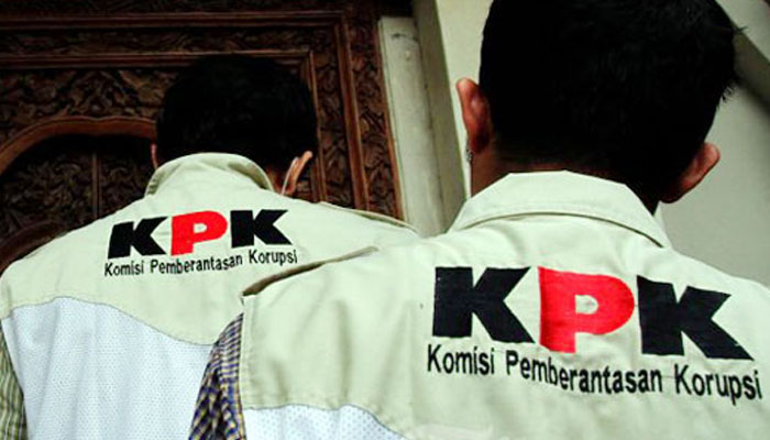 KPK Tangkap Teguh Usai Pulang Haji, 6 Tahun Jadi Buronan