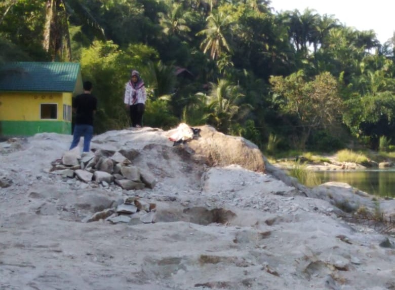 Tambang Batu Padas , Objek Wisata Ancol Arung Jeram Terancam Punah