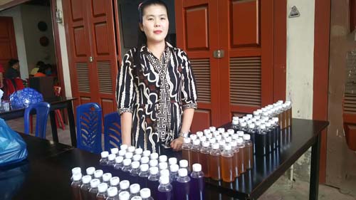 Shinshe Aping Lakukan Terobosan Dengan Pengobatan Herbal