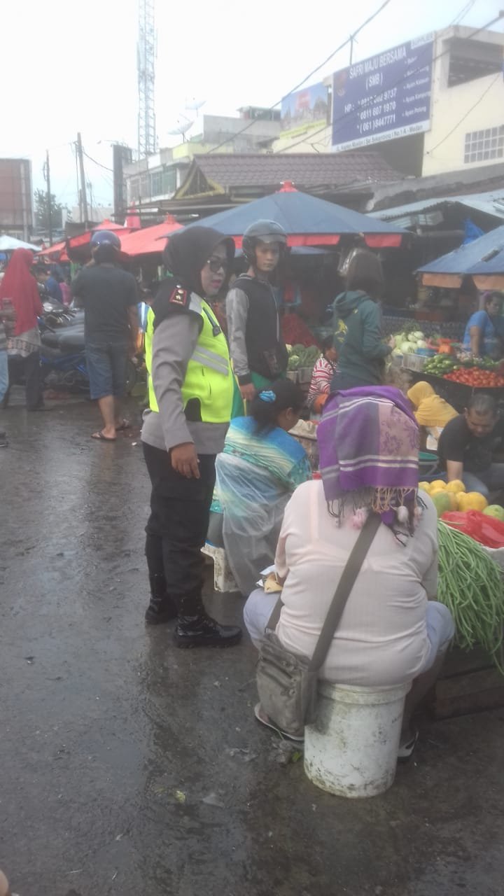 Belusukan Ke Pajak Sei Sekambing Medan, Ini Yang di Lakukan Kapolsek Medan Helvetia