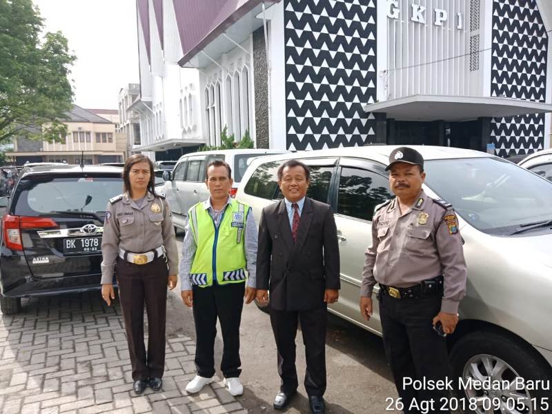 Polsek Medan Baru Berikan Jaminan Keamanan Beribadah