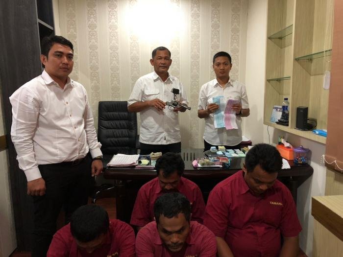 Poldasu Gerebek Dua Lokasi Berbeda Judi Kim Hongkong dan Togel Singapura