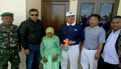 Penuh Haru,Dandim 0205/TK Serahkan Kunci Rumah