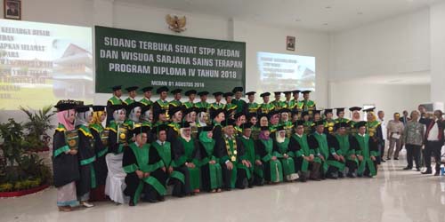 Sebanyak 77 Mahasiswa STPP Medan Diwisuda