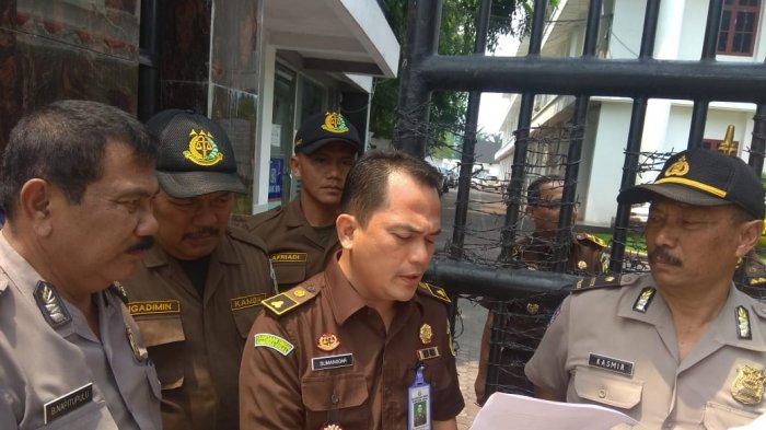 Soal Dugaan Korupsi Pakaian Dinas, Mahasiswa Geruduk Kejatisu