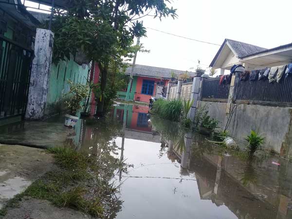 Perumahan Komplek KIP Batangkuis Tergenang Air Banjir Kiriman