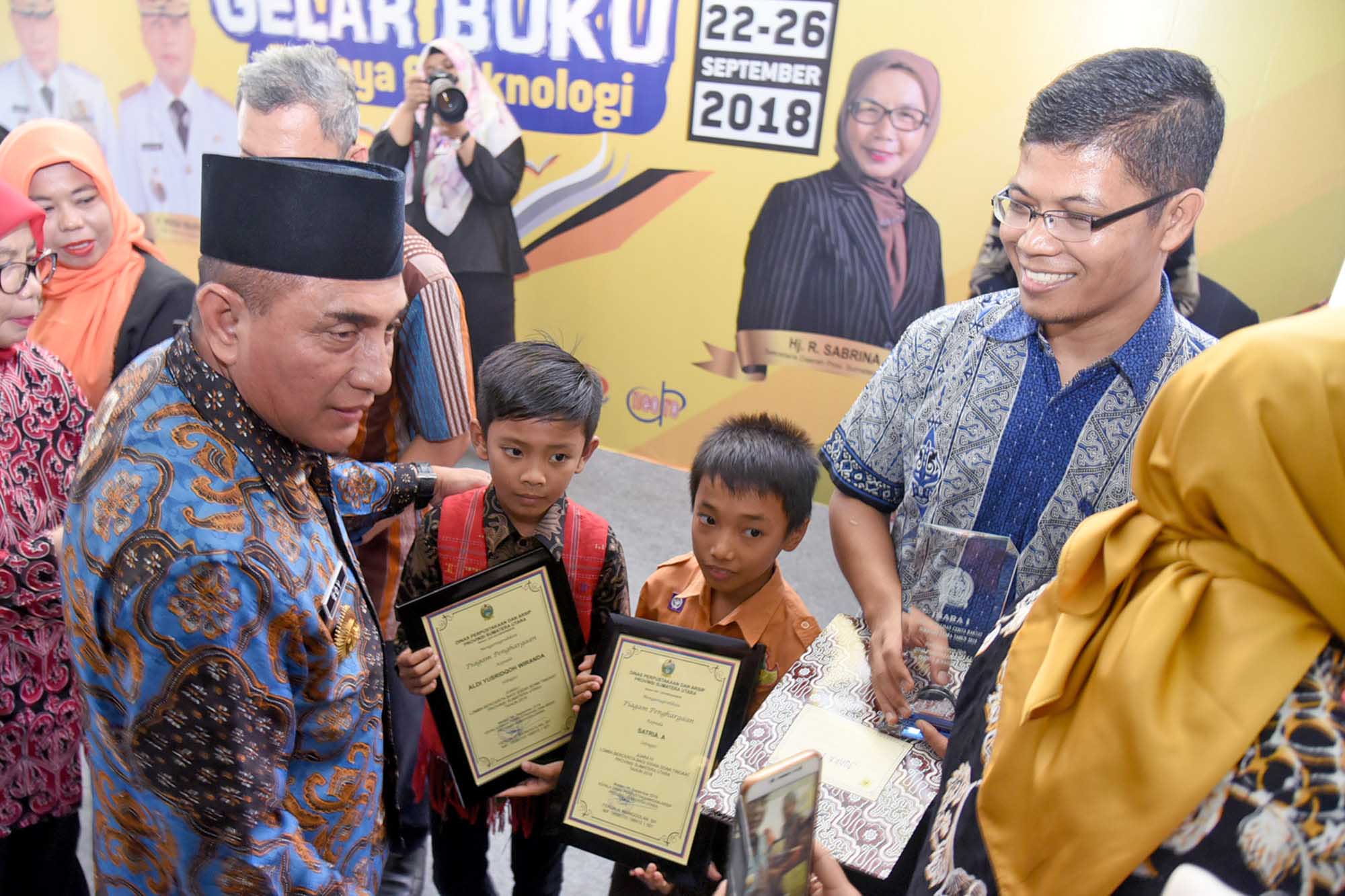 Gubernur Edy Rahmayadi : Mahalnya Harga Buku Harus Dicarikan Solusinya