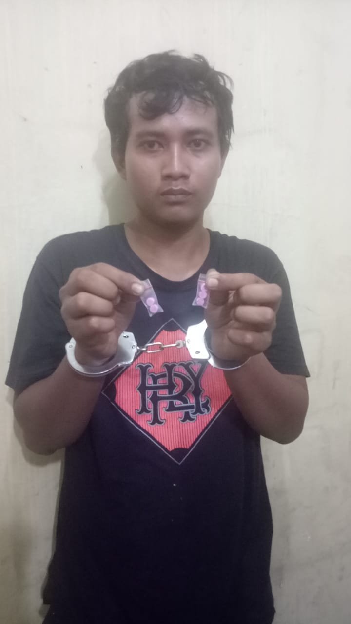Simpan 5 Butir Pil Ekstasi Benny Diciduk Polisi