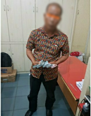 Terjaring OTT, Barang Bukti Uang Rp30 Juta Hantarkan Kepling Ke Jeruji Besi