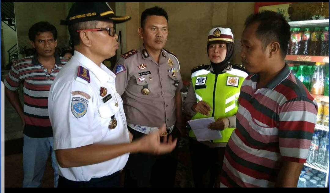 Reward Parapat: Bus Angkutan Wajib Masuk Terminal
