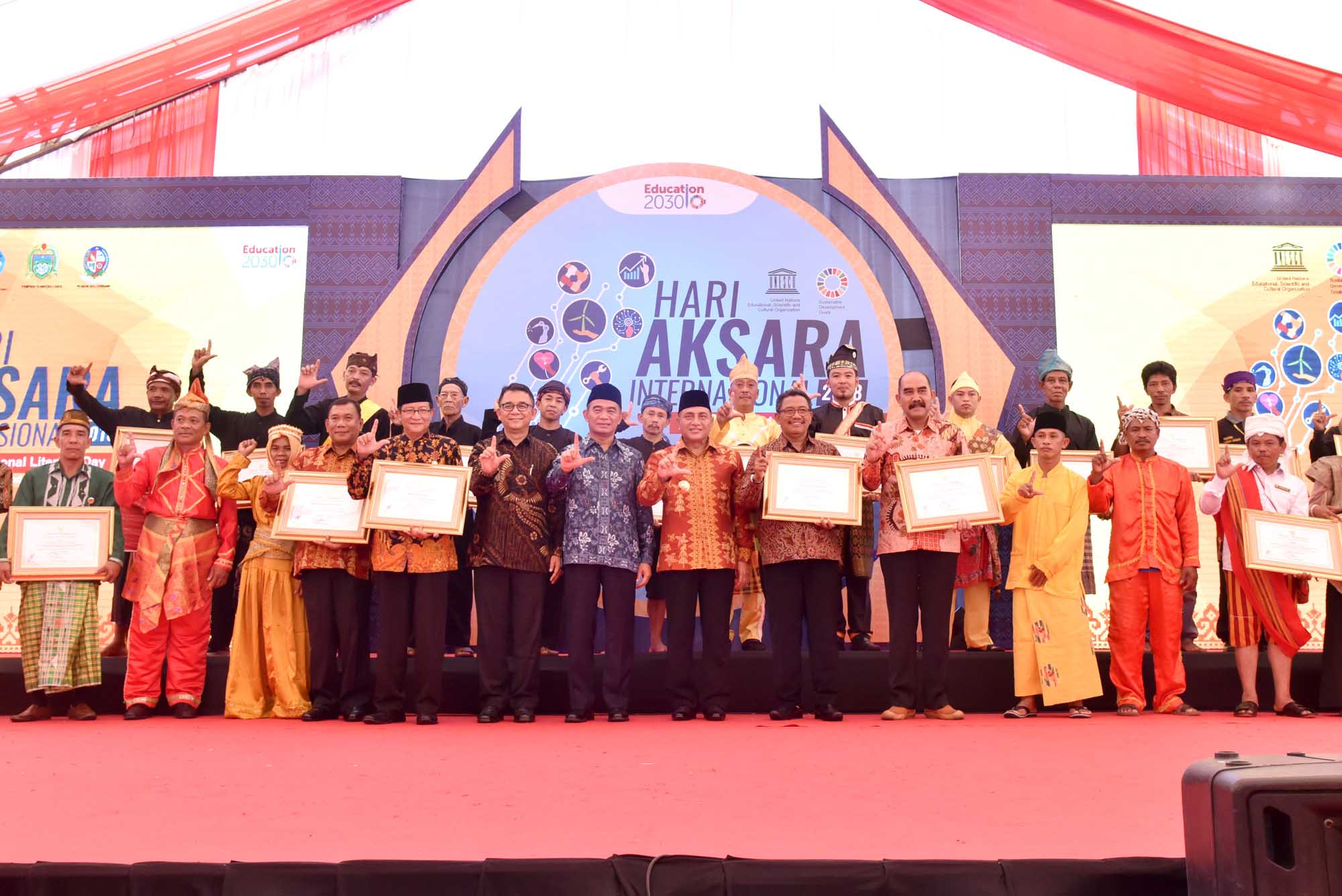 Azhari Tambunan Apresiasi, Ini Empat Daerah Dapat Anugerah Aksara