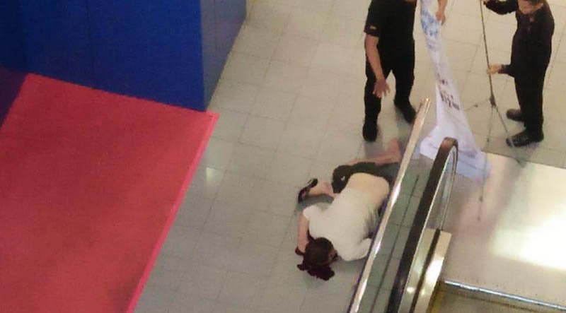 Pria Setengah Abad Meregang Nyawa Usai Terjun Bebas dari Lantai 5 Thamrin Plaza