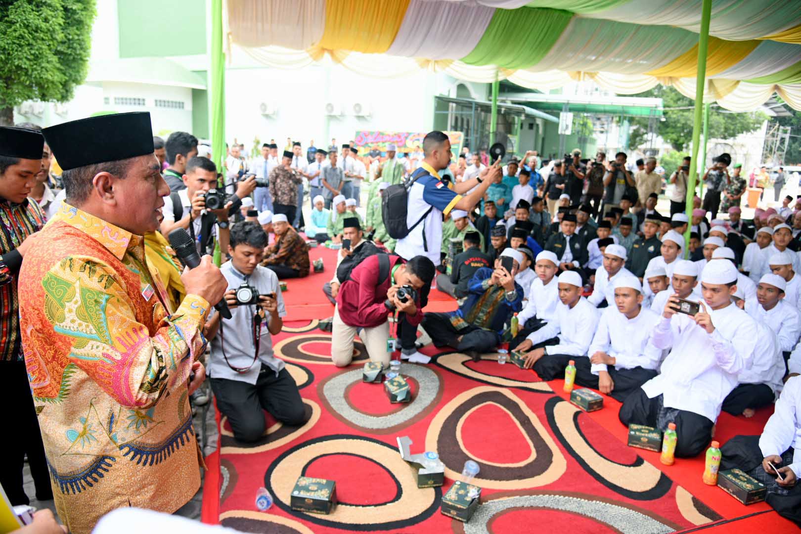 Tunggu Kafilah dari Sulteng, Edy Pimpin AlFatihah untuk Korban Tsunami Palu