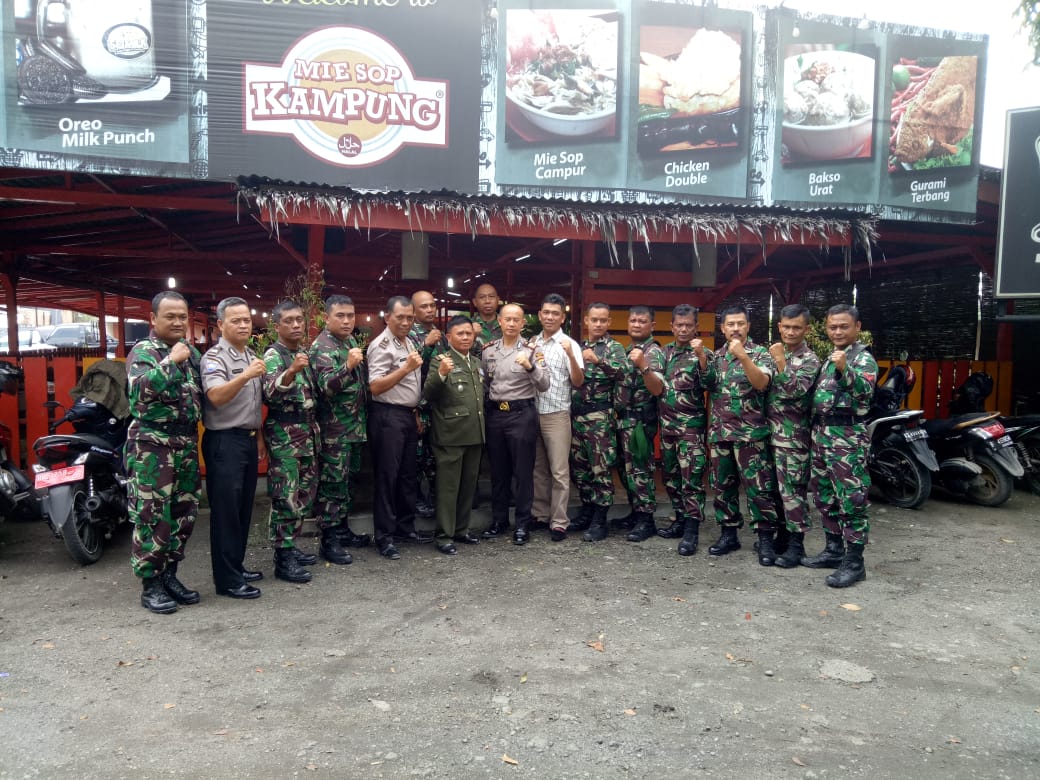 Kapolsek Kutalimbaru dan Danramil Kutalimbaru Sepakat Menjaga Keutuhan NKRI