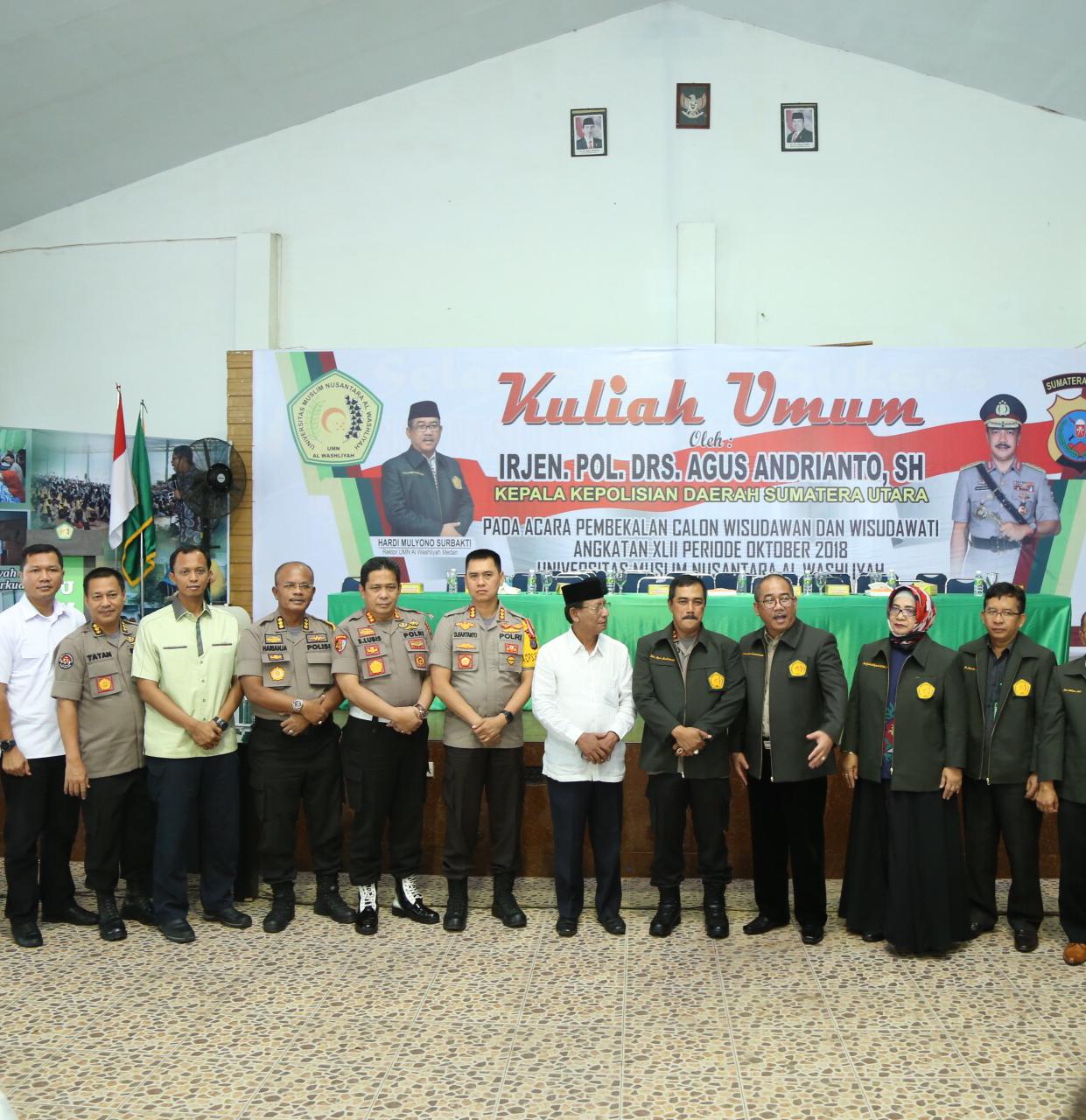 Kapolrestabes Medan Dampingi Kapolda Sumut Beri Pembekalan Calon Wisudawan UMN Al Wasliyah Medan