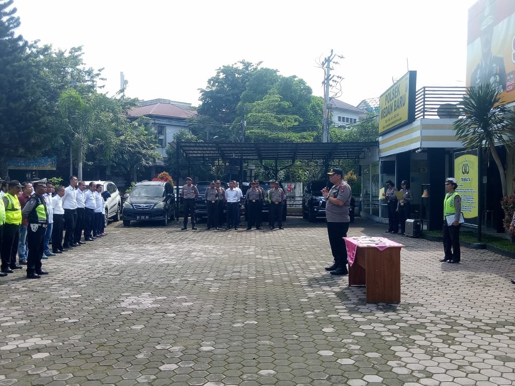 Polsek Medan Baru Apel Pembacaan Ikrar dan Penandatanganan WBBM