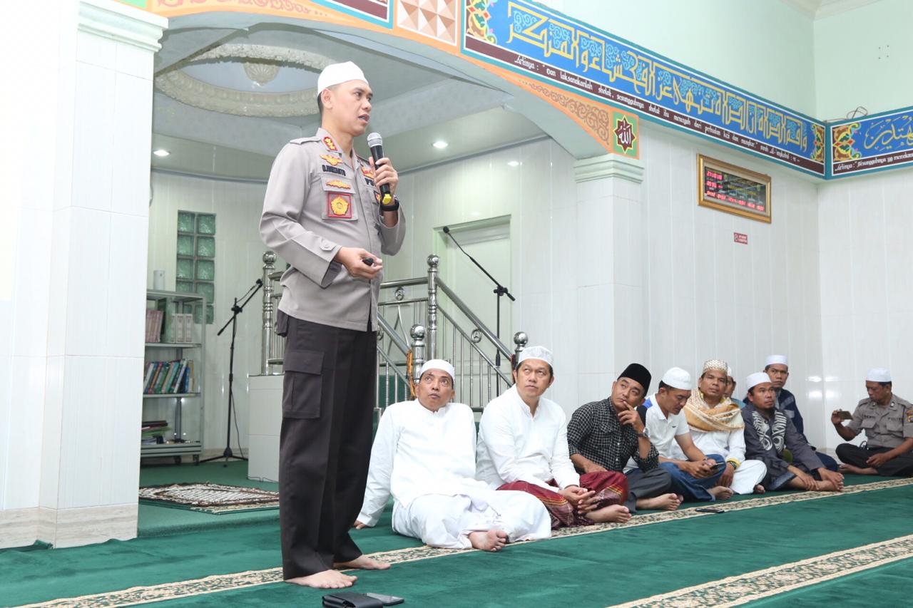 Sapa Subuh di Masjid Raudhatul Fatimah, Kapolrestabes Medan Sampaikan Pesan Khamtibmas