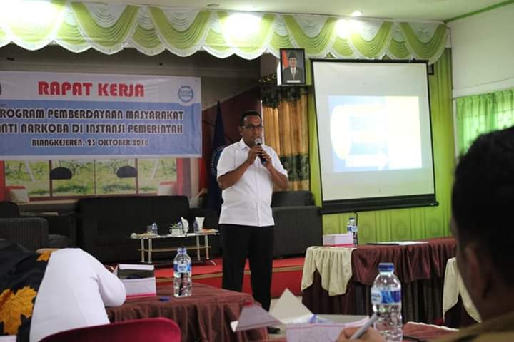 BNNK Gayo Lues Gelar Raker Dengan Pemkab Sekaligus Tes Urin