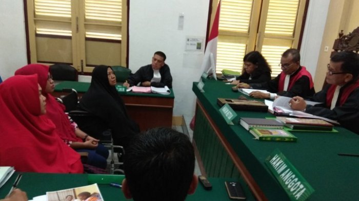 Sidang Lanjutan Kompol Fahrizal, Sang Ibu : Sejak Tahun 2014 Anak Kami Sudah Seperti Kena Guna-Guna