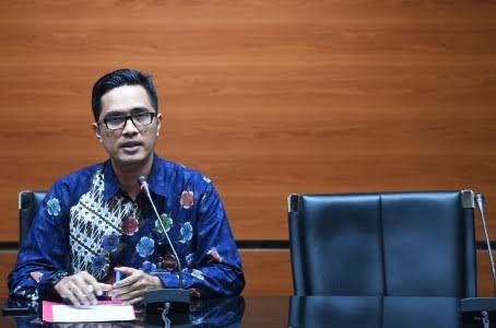 Suap Gatot ke DPRD Sumut, Dua Tersangka Lagi Ditahan