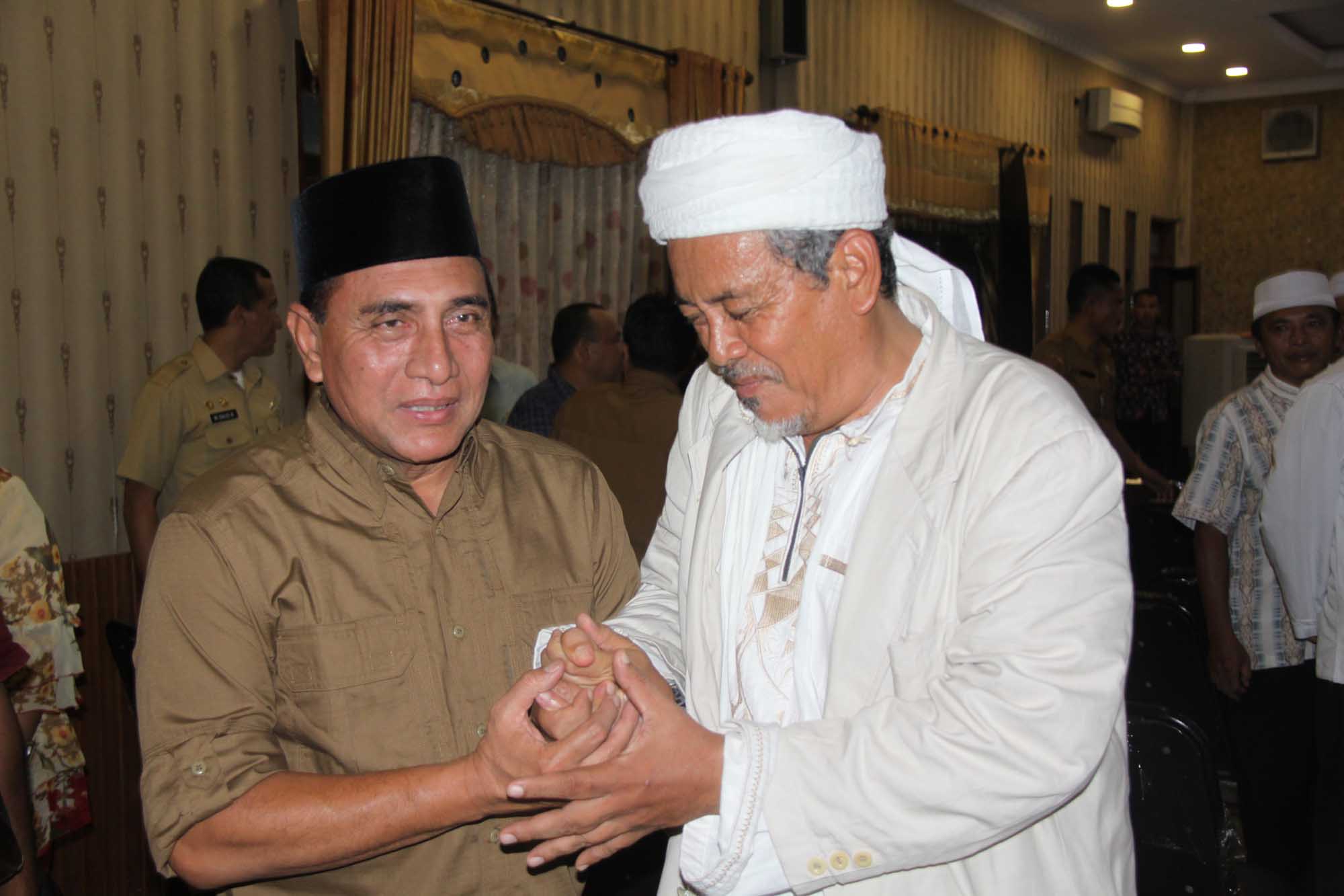 Gubernur Ajak Masyarakat dan Pejabat Introspeksi dan Berdoa