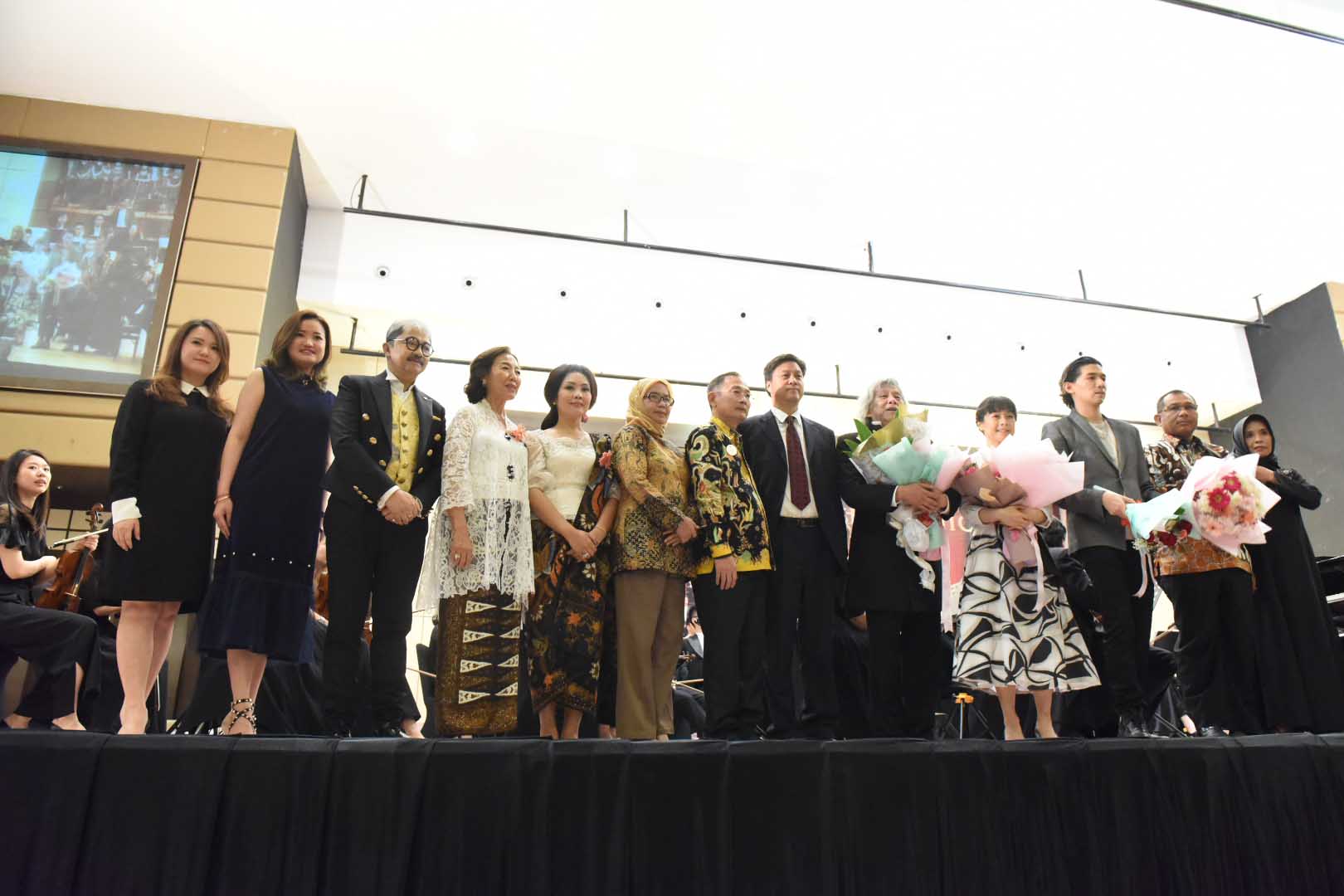 LCM Medan Seruni Gelar Orchestra untuk Amal Â 