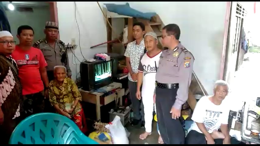 Polsek Medan Baru Bantu Warga Kurang Mampu
