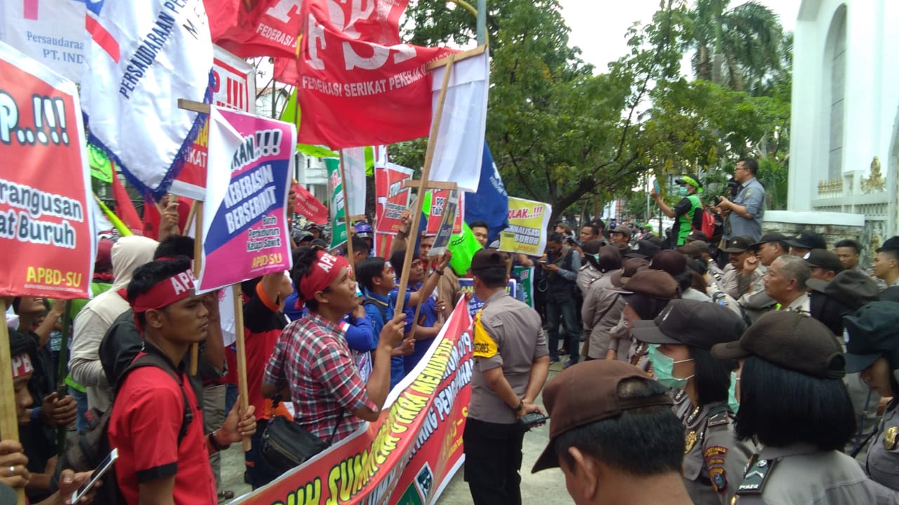 Aliansi Buruh Minta Rekomendasikan ke Presiden Cabut PP No 78 tahun 2015 Â 