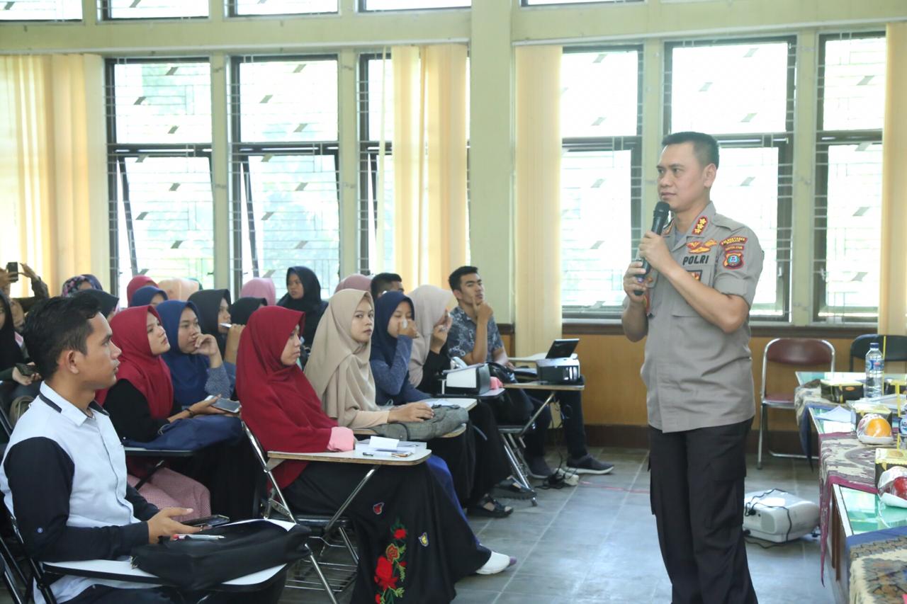 Kapolrestabes Medan Menjadi Narasumber di UIN Sumut , Mahasiswa/i Harus Bijak