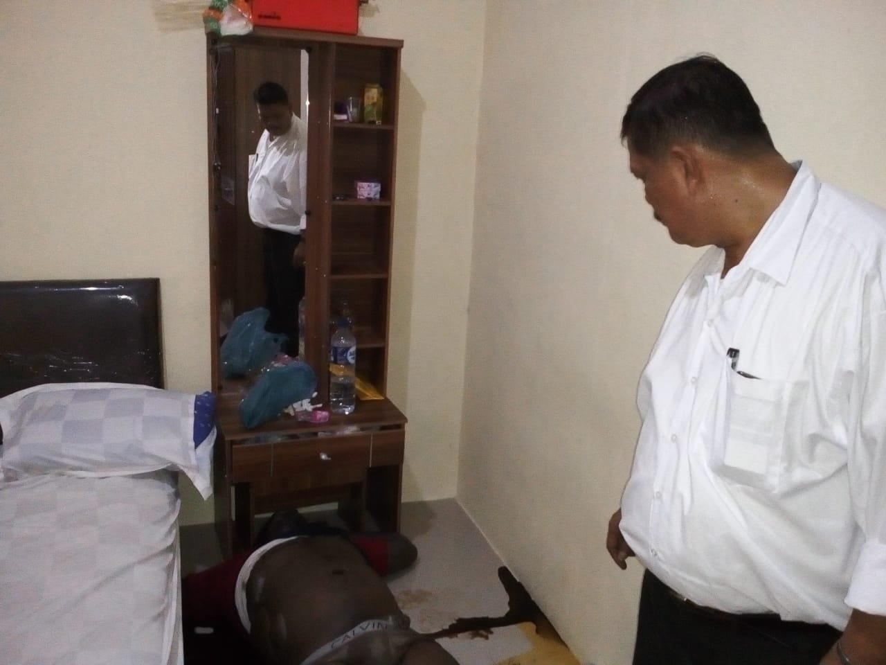 Sarwanan Membusuk Didalam Kamar Kos