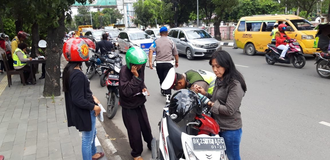 Ops Zebra Toba 2018, Unit Lantas Medan Baru Keluarkan 35 Set TilangÂ 