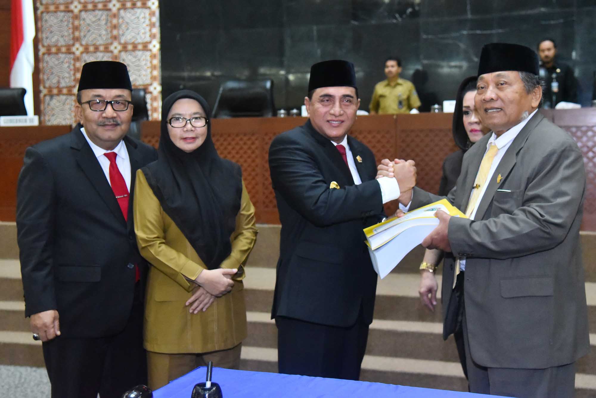 Gubernur Sampaikan Nota Keuangan dan Ranperda APBD 2019, Diusulkan Rp 15,4 M