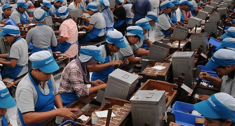UMK Karawang Paling Tinggi di Indonesia, Ini Jumlahnya