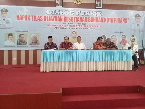 Dialog Publik Napak Tilas Kejayaan Kesultanan Bahran Kota Pinang, Langkah Awal Pembangunan Istana Kota Pinang