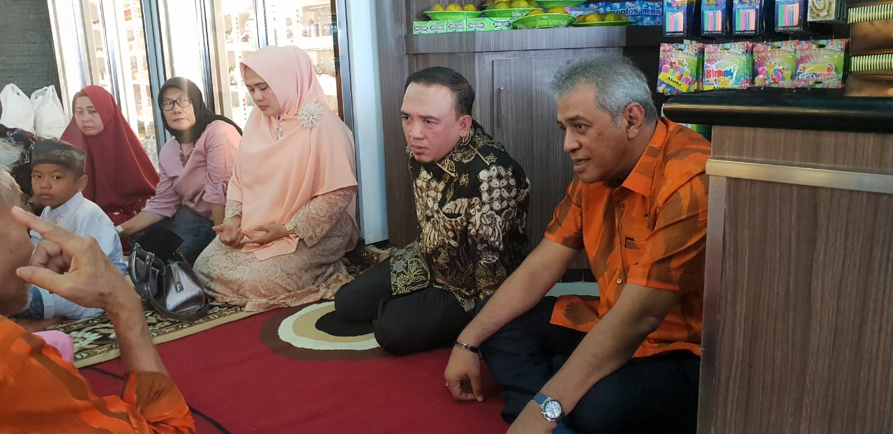 Aroma Bakery Cake & Shop Buka Gerai ke 54, Kodrat Shah : Selamat Semoga Terus Berkembang