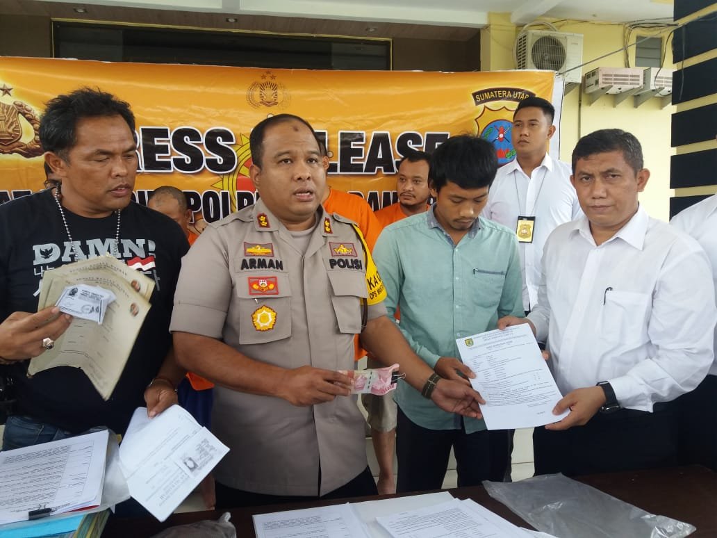 Lakukan Pungli Pembuatan Surat Tanah, Sekdes Simpang Empat Terjaring OTT