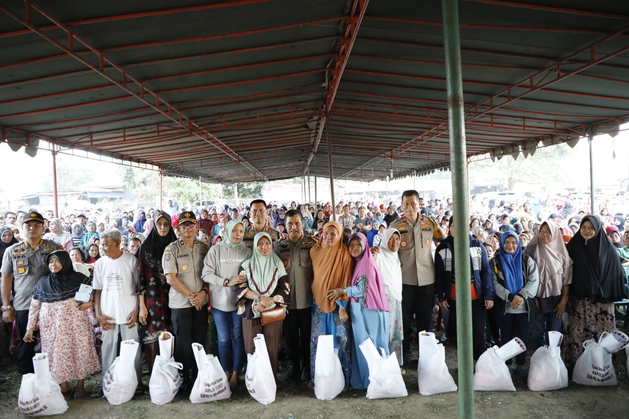 Kapolrestabes Medan Dampingi Kapolda Sumut Silaturahmi & Tatap Muka Dengan Masyarakat Medan Johor